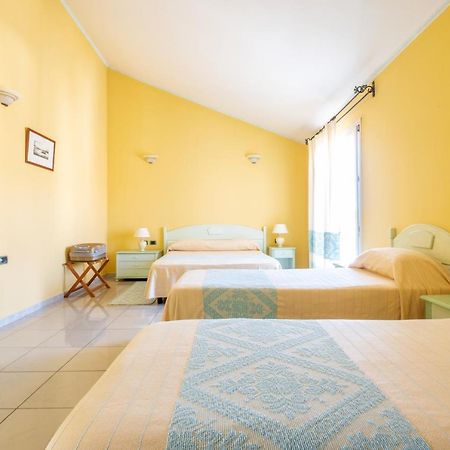 Hotel Solki SantʼAntìoco Zewnętrze zdjęcie